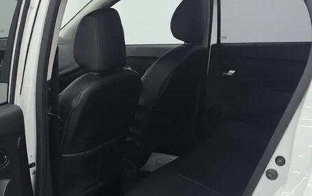 Renault Logan II, 2017 год, 850 000 рублей, 4 фотография