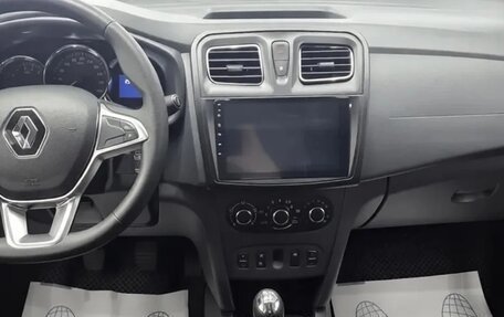 Renault Logan II, 2017 год, 850 000 рублей, 14 фотография