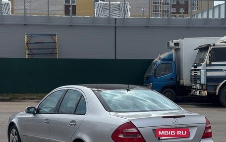 Mercedes-Benz E-Класс, 2002 год, 780 000 рублей, 5 фотография