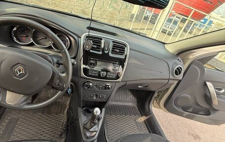 Renault Sandero II рестайлинг, 2016 год, 920 000 рублей, 10 фотография