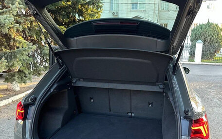 Audi Q3, 2022 год, 2 400 000 рублей, 17 фотография