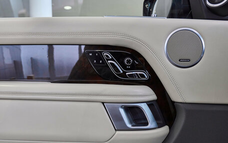 Land Rover Range Rover IV рестайлинг, 2020 год, 7 950 000 рублей, 31 фотография