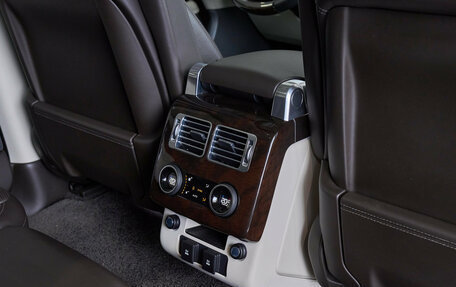 Land Rover Range Rover IV рестайлинг, 2020 год, 7 950 000 рублей, 25 фотография