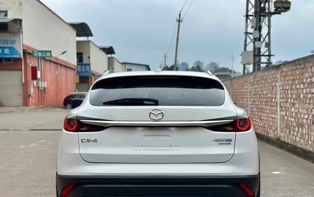 Mazda CX-4, 2022 год, 2 150 000 рублей, 5 фотография