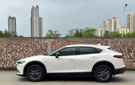 Mazda CX-4, 2022 год, 2 150 000 рублей, 3 фотография