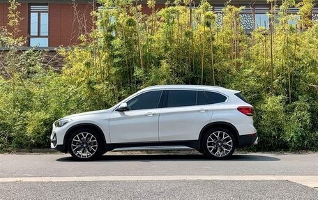 BMW X1, 2022 год, 2 350 001 рублей, 3 фотография