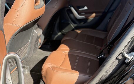 Mercedes-Benz CLA, 2019 год, 2 800 000 рублей, 10 фотография