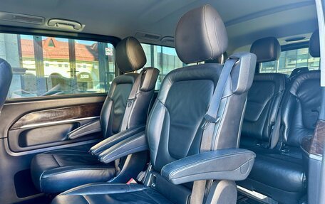 Mercedes-Benz V-Класс, 2017 год, 3 500 000 рублей, 18 фотография