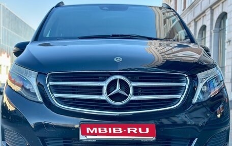 Mercedes-Benz V-Класс, 2017 год, 3 500 000 рублей, 23 фотография