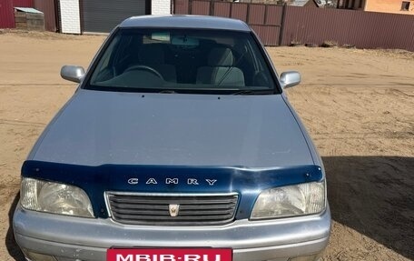 Toyota Camry, 1991 год, 900 000 рублей, 4 фотография