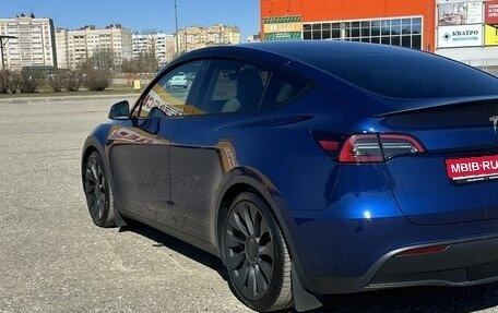 Tesla Model Y I, 2023 год, 5 900 000 рублей, 5 фотография