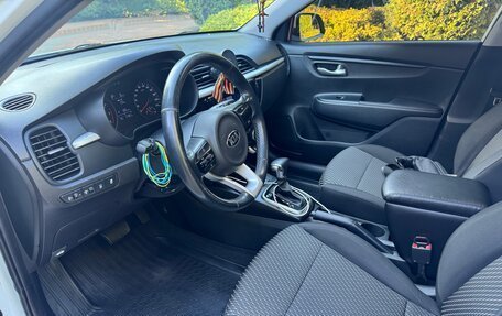 KIA Rio IV, 2018 год, 1 600 000 рублей, 9 фотография