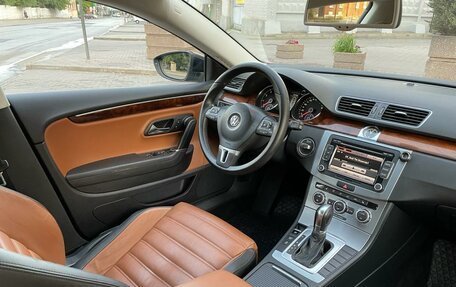 Volkswagen Passat CC I рестайлинг, 2013 год, 1 800 000 рублей, 21 фотография