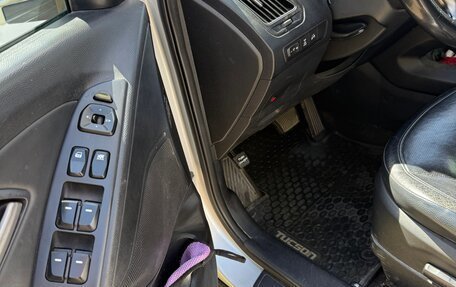 Hyundai Tucson III, 2011 год, 1 150 000 рублей, 10 фотография