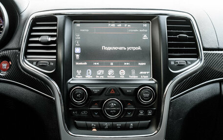 Jeep Grand Cherokee, 2013 год, 3 290 000 рублей, 21 фотография