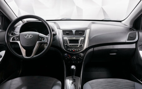 Hyundai Solaris II рестайлинг, 2015 год, 890 000 рублей, 4 фотография