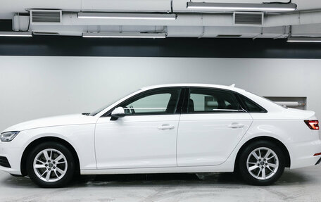 Audi A4, 2018 год, 2 185 000 рублей, 8 фотография