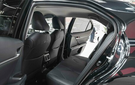 Toyota Camry, 2021 год, 2 550 000 рублей, 7 фотография