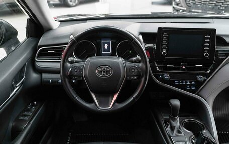 Toyota Camry, 2021 год, 2 550 000 рублей, 14 фотография