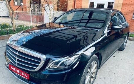 Mercedes-Benz E-Класс, 2018 год, 1 950 000 рублей, 2 фотография