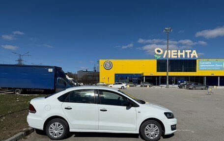 Volkswagen Polo VI (EU Market), 2018 год, 650 000 рублей, 2 фотография