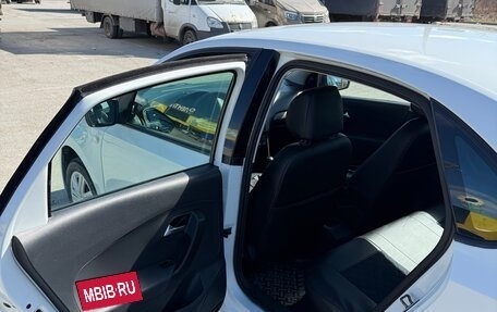 Volkswagen Polo VI (EU Market), 2018 год, 650 000 рублей, 5 фотография