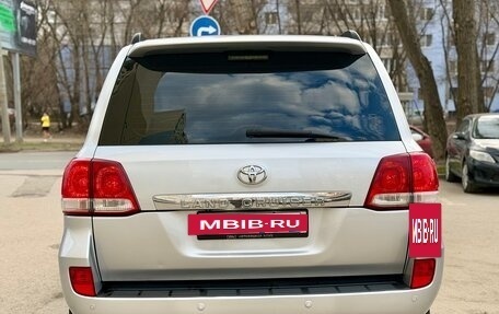 Toyota Land Cruiser 200, 2008 год, 2 290 000 рублей, 5 фотография