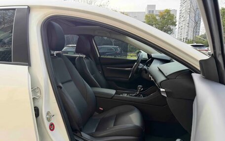 Mazda 3, 2022 год, 1 880 000 рублей, 9 фотография