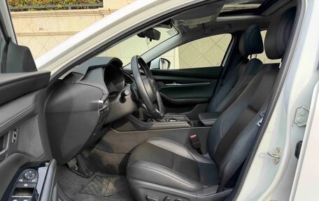 Mazda 3, 2022 год, 1 880 000 рублей, 8 фотография