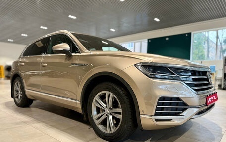 Volkswagen Touareg III, 2019 год, 4 150 000 рублей, 1 фотография