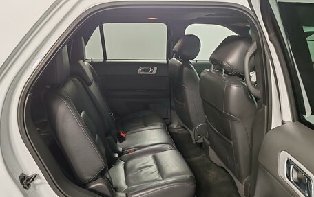 Ford Explorer VI, 2013 год, 1 949 000 рублей, 23 фотография