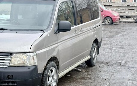 Honda Stepwgn II рестайлинг, 2001 год, 489 000 рублей, 3 фотография