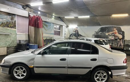 Toyota Avensis III рестайлинг, 1998 год, 170 000 рублей, 10 фотография