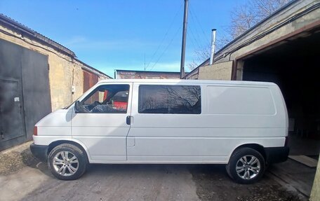 Volkswagen Transporter T4, 2001 год, 949 000 рублей, 2 фотография