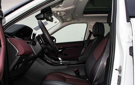 Land Rover Range Rover Evoque II, 2025 год, 6 130 000 рублей, 23 фотография