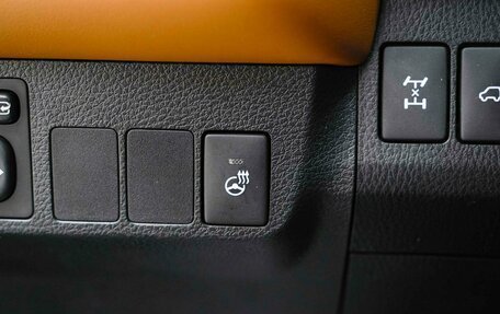 Toyota RAV4, 2017 год, 2 270 000 рублей, 11 фотография