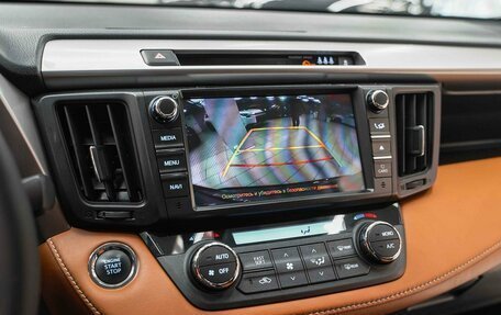 Toyota RAV4, 2017 год, 2 270 000 рублей, 9 фотография