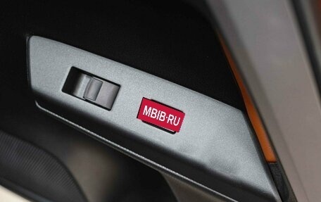 Toyota RAV4, 2017 год, 2 270 000 рублей, 8 фотография