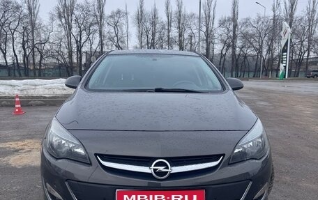 Opel Astra J, 2014 год, 1 325 000 рублей, 1 фотография