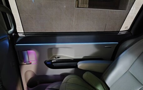 KIA Carnival III, 2016 год, 2 700 000 рублей, 24 фотография
