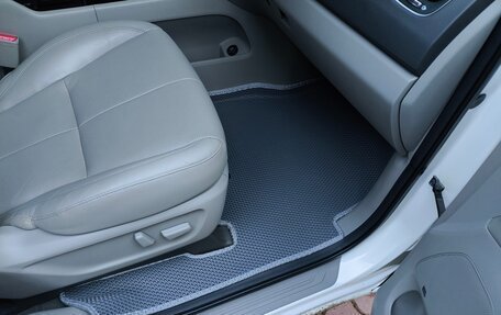 KIA Carnival III, 2016 год, 2 700 000 рублей, 31 фотография