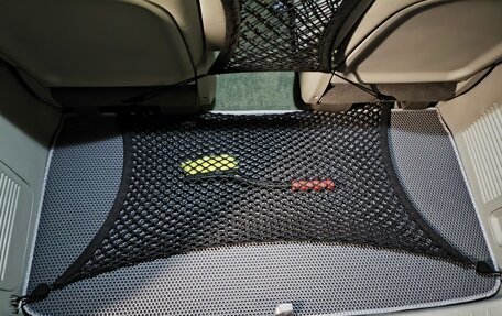 KIA Carnival III, 2016 год, 2 700 000 рублей, 34 фотография