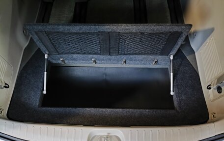 KIA Carnival III, 2016 год, 2 700 000 рублей, 36 фотография