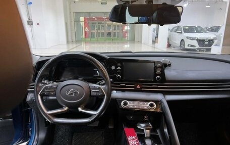 Hyundai Elantra, 2021 год, 1 660 000 рублей, 5 фотография