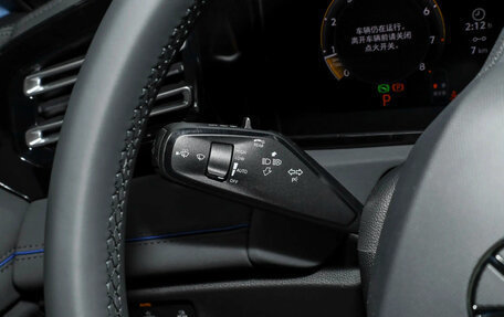 Volkswagen Tiguan, 2026 год, 4 750 000 рублей, 13 фотография