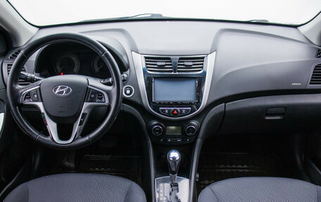 Hyundai Solaris II рестайлинг, 2011 год, 730 000 рублей, 13 фотография