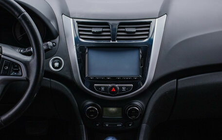 Hyundai Solaris II рестайлинг, 2011 год, 730 000 рублей, 14 фотография