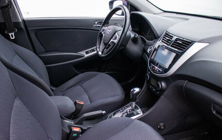 Hyundai Solaris II рестайлинг, 2011 год, 730 000 рублей, 9 фотография