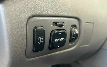 Toyota Yaris I рестайлинг, 2000 год, 329 000 рублей, 11 фотография