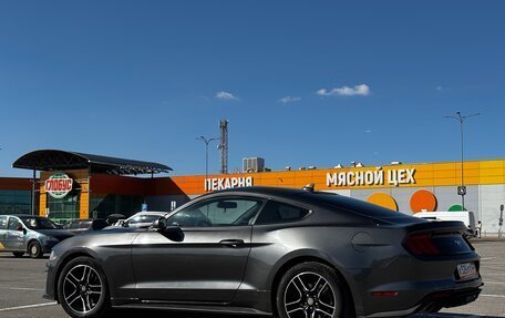 Ford Mustang VI рестайлинг, 2020 год, 3 250 000 рублей, 4 фотография